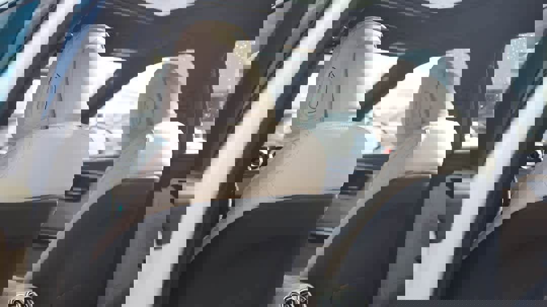 Certified 2025 Mercedes-Benz C 300 4MATIC Sedan image 20