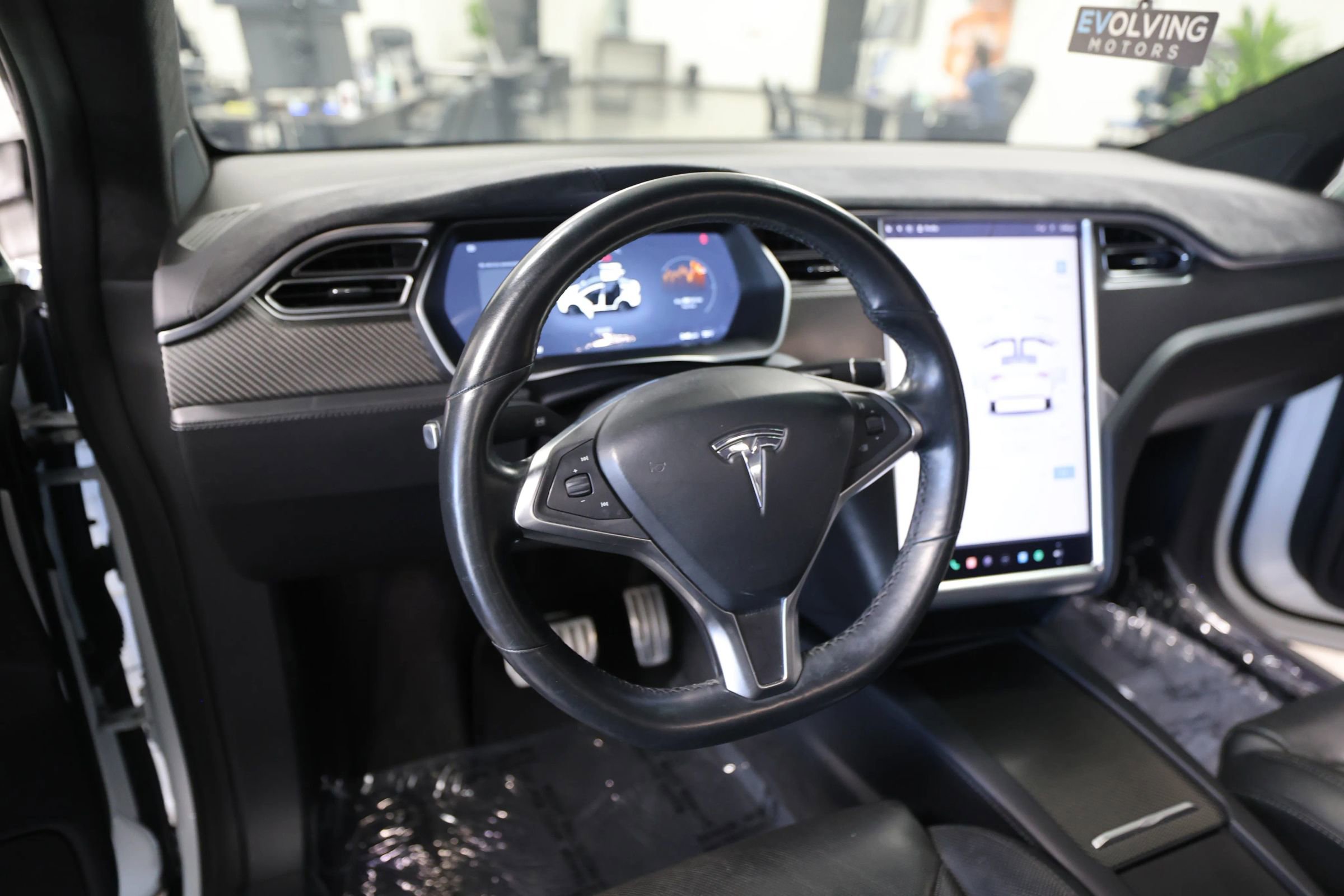 Used 2016 Tesla Model X Performance image 23