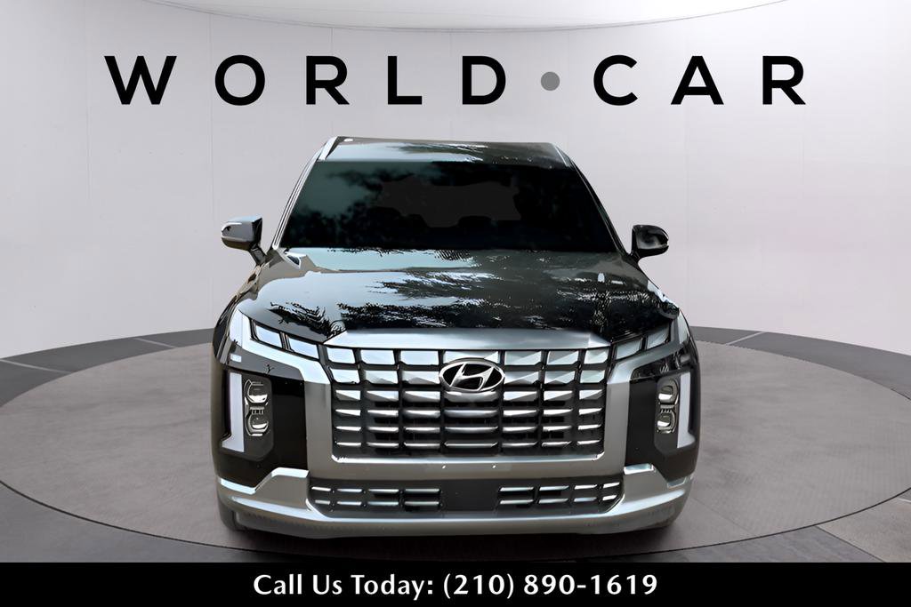 Used 2023 Hyundai Palisade Calligraphy image 4