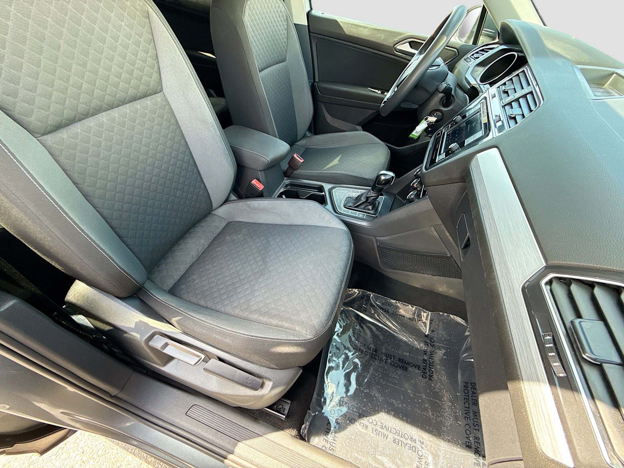 Used 2021 Volkswagen Tiguan S FWD image 13