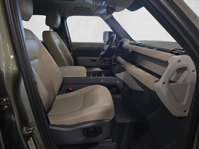 Certified 2023 Land Rover Defender 110 SE AWD/4WD image 10