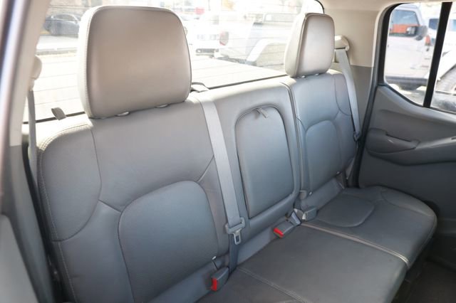 Used 2012 Nissan Frontier SL image 17