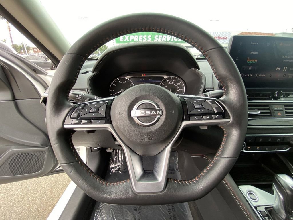 Used 2023 Nissan Altima 2.5 SR w/ SR Premium Package FWD image 25