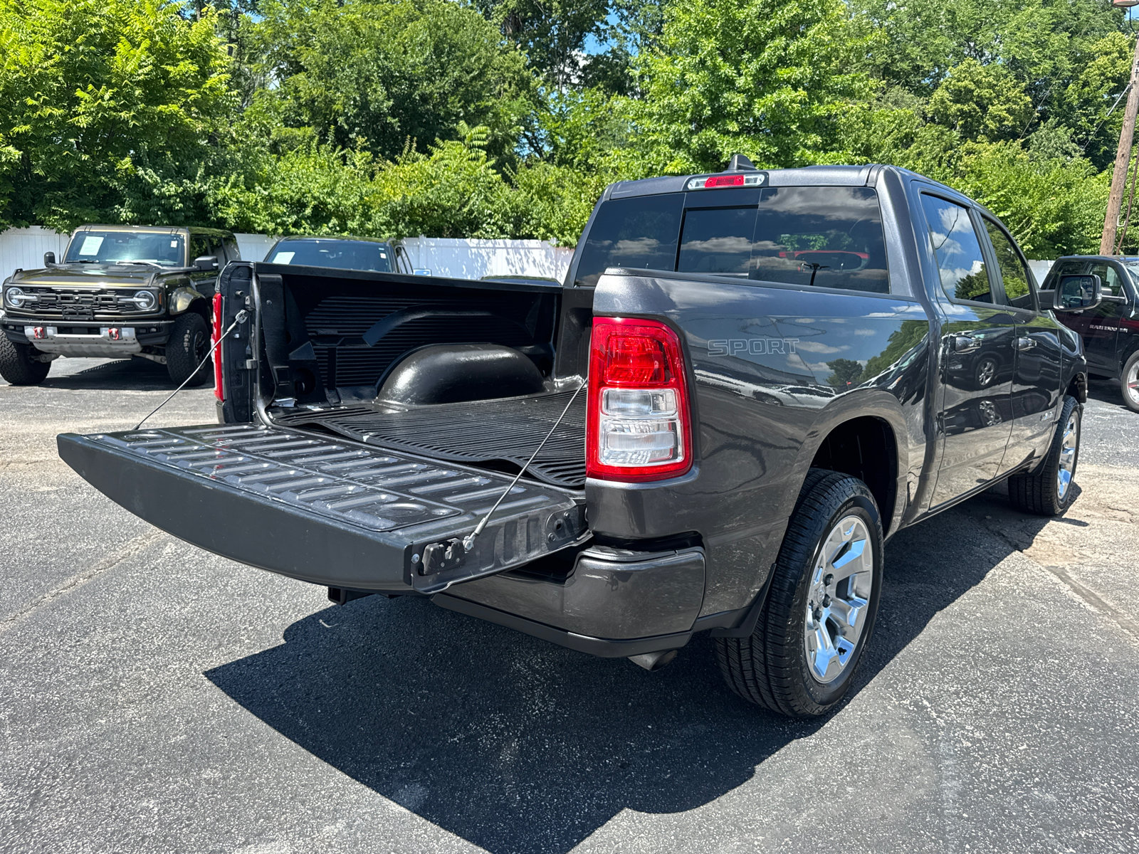 Used 2023 RAM 1500 Big Horn AWD/4WD image 19