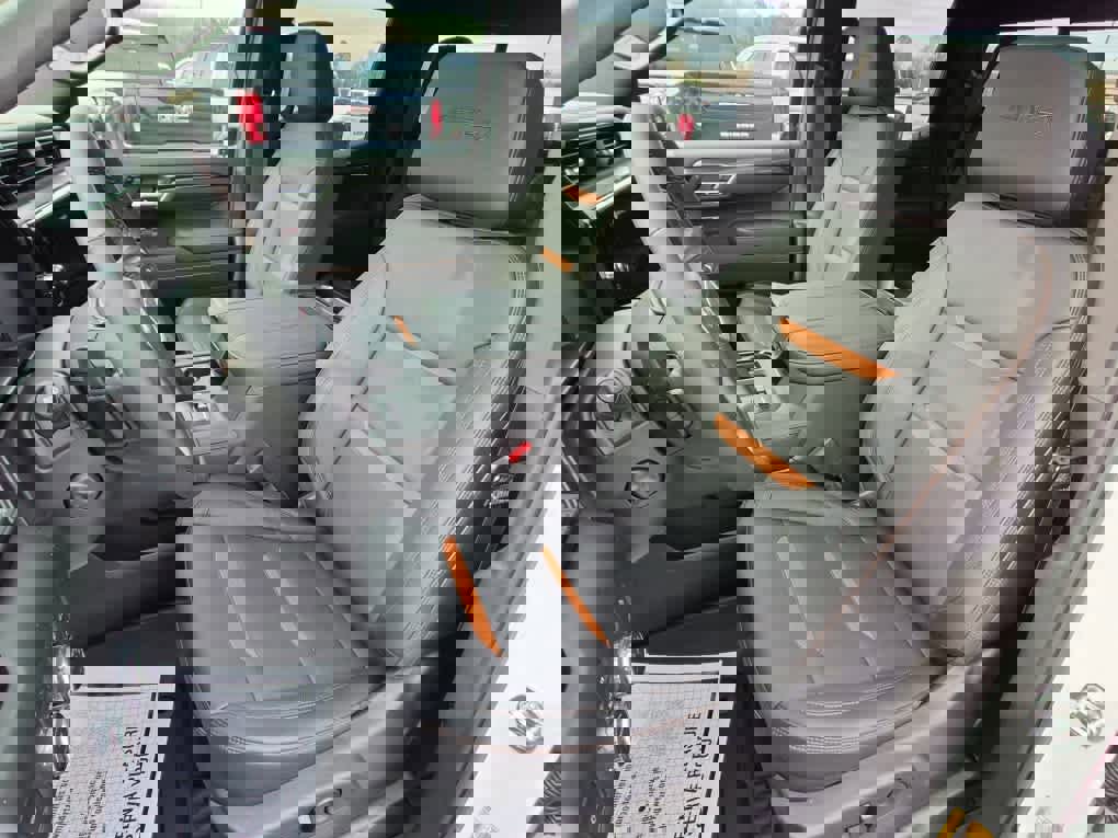 New 2026 GMC Sierra 1500 AT4 w/ Technology Package image 13