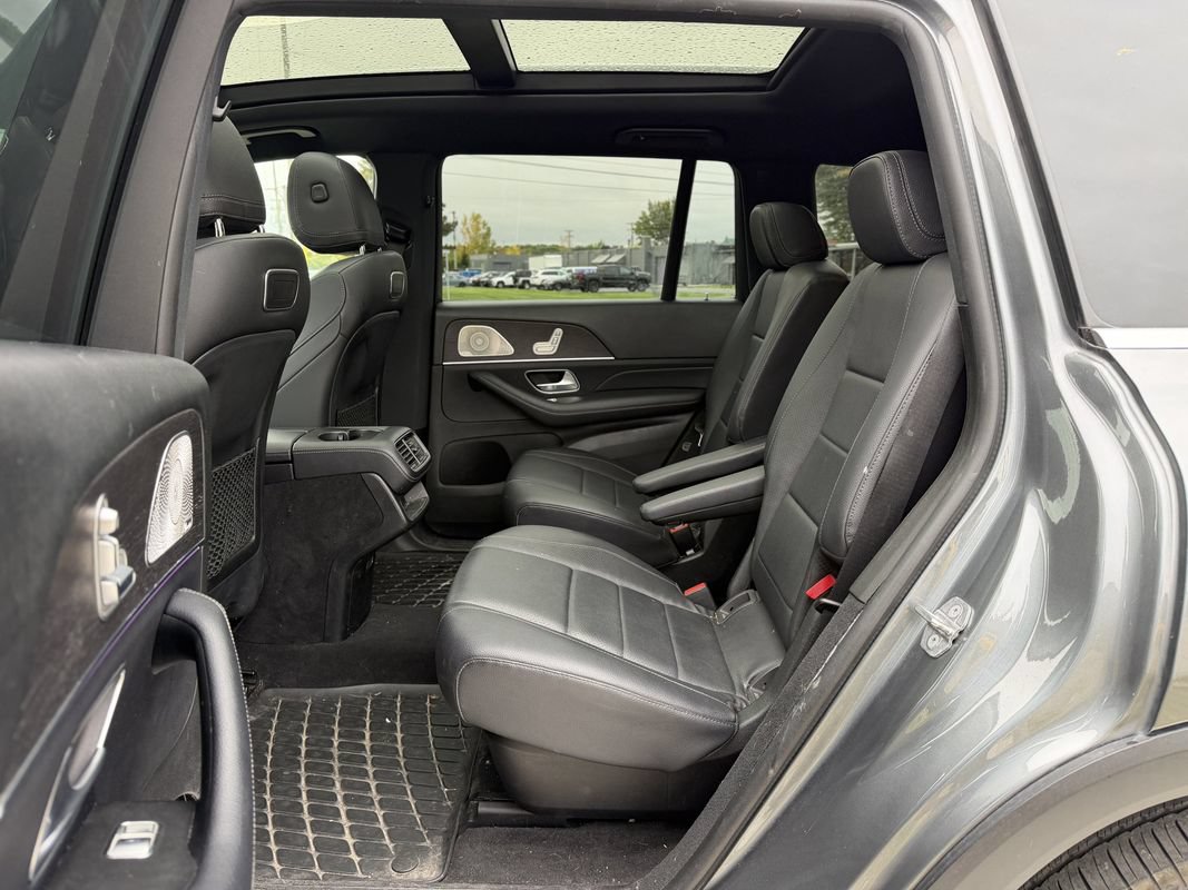 Used 2020 Mercedes-Benz GLS 450 4MATIC image 25