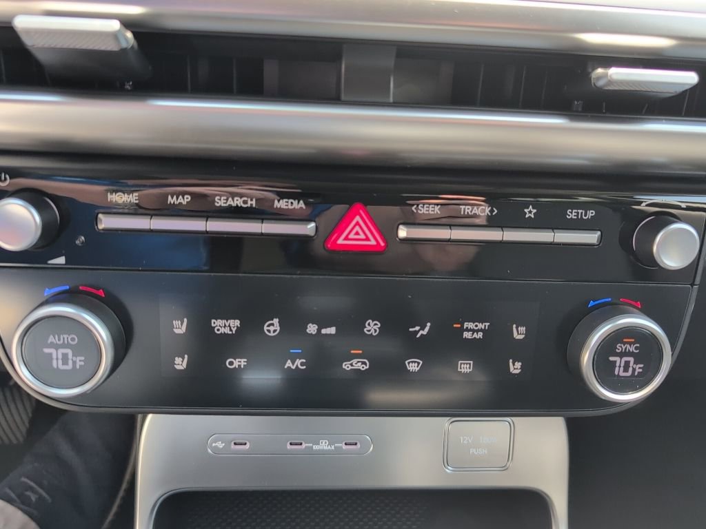 New 2026 Hyundai Ioniq 9 Limited image 14