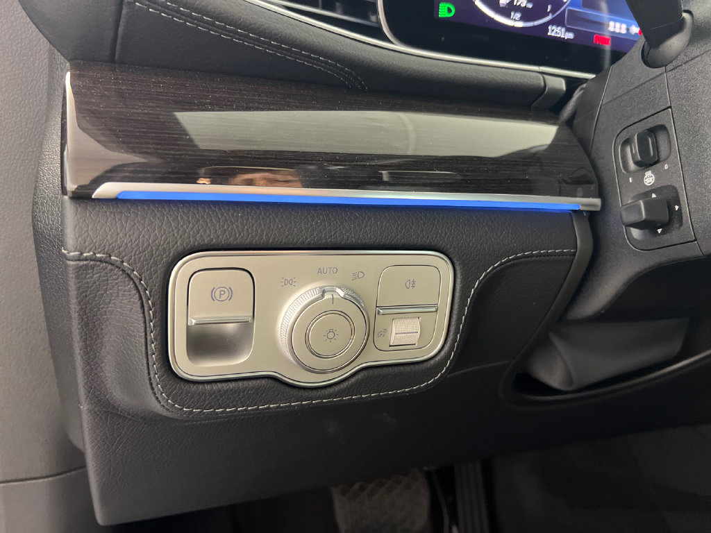 Certified 2026 Mercedes-Benz GLE 580 4MATIC image 32