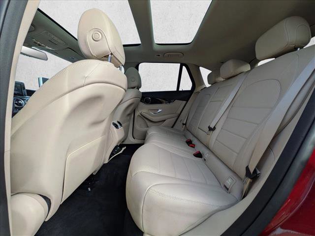 Used 2018 Mercedes-Benz GLC 300 4MATIC image 18
