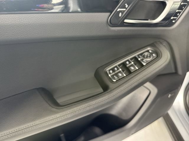 Used 2017 Porsche Macan S AWD/4WD image 19