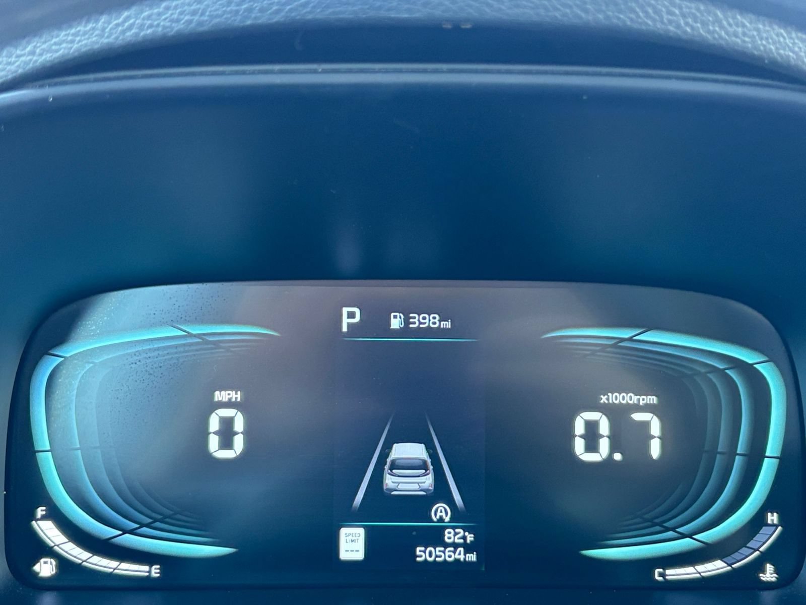 Used 2025 Kia Soul LX w/ LX Technology Package FWD image 37