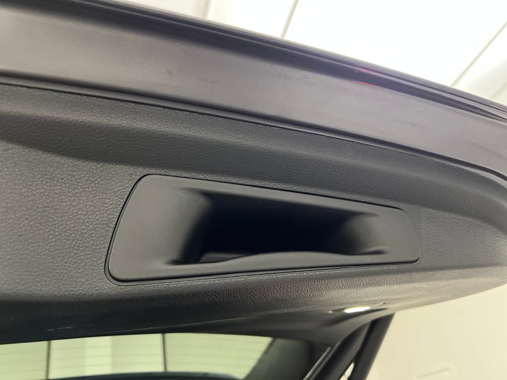 Used 2024 Jeep Grand Cherokee Altitude RWD image 41