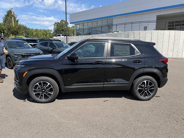 New 2026 Chevrolet TrailBlazer LT w/ Convenience Package AWD/4WD image 2