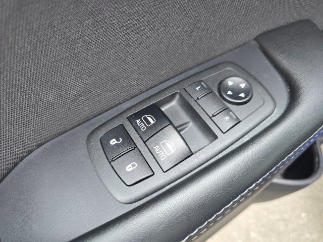 Used 2019 Dodge Challenger SXT w/ Driver Convenience Group image 22