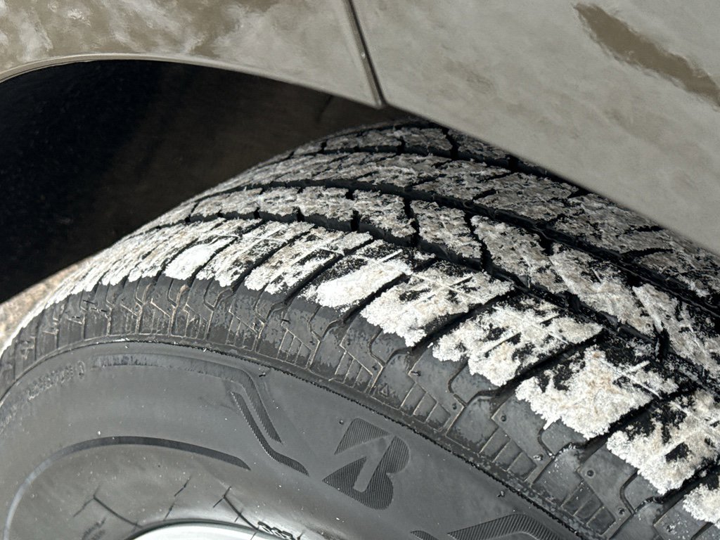 Used 2024 Chevrolet Equinox LT w/ LPO, Floor Liner Package image 10