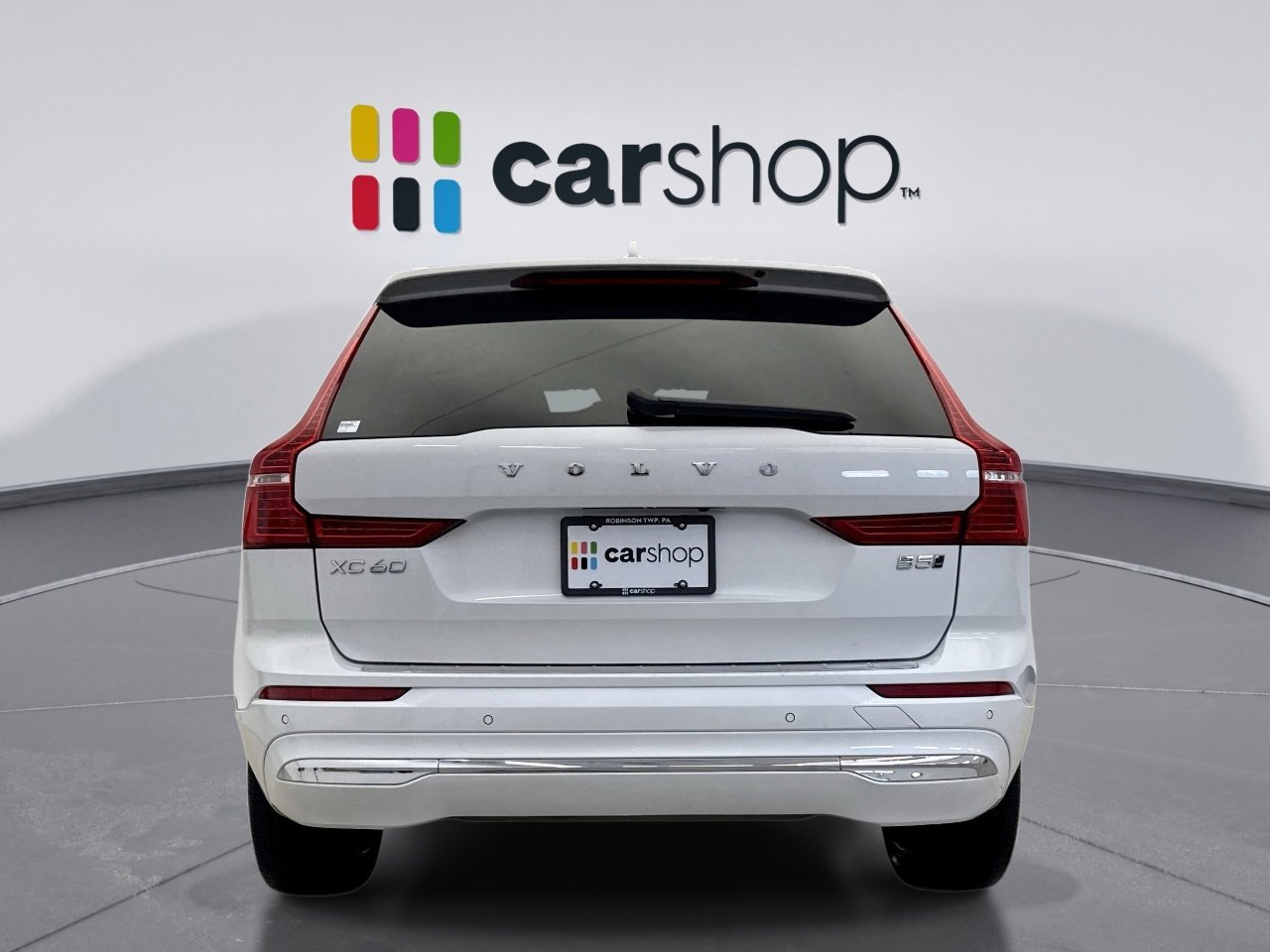 Used 2023 Volvo XC60 B5 Plus image 4