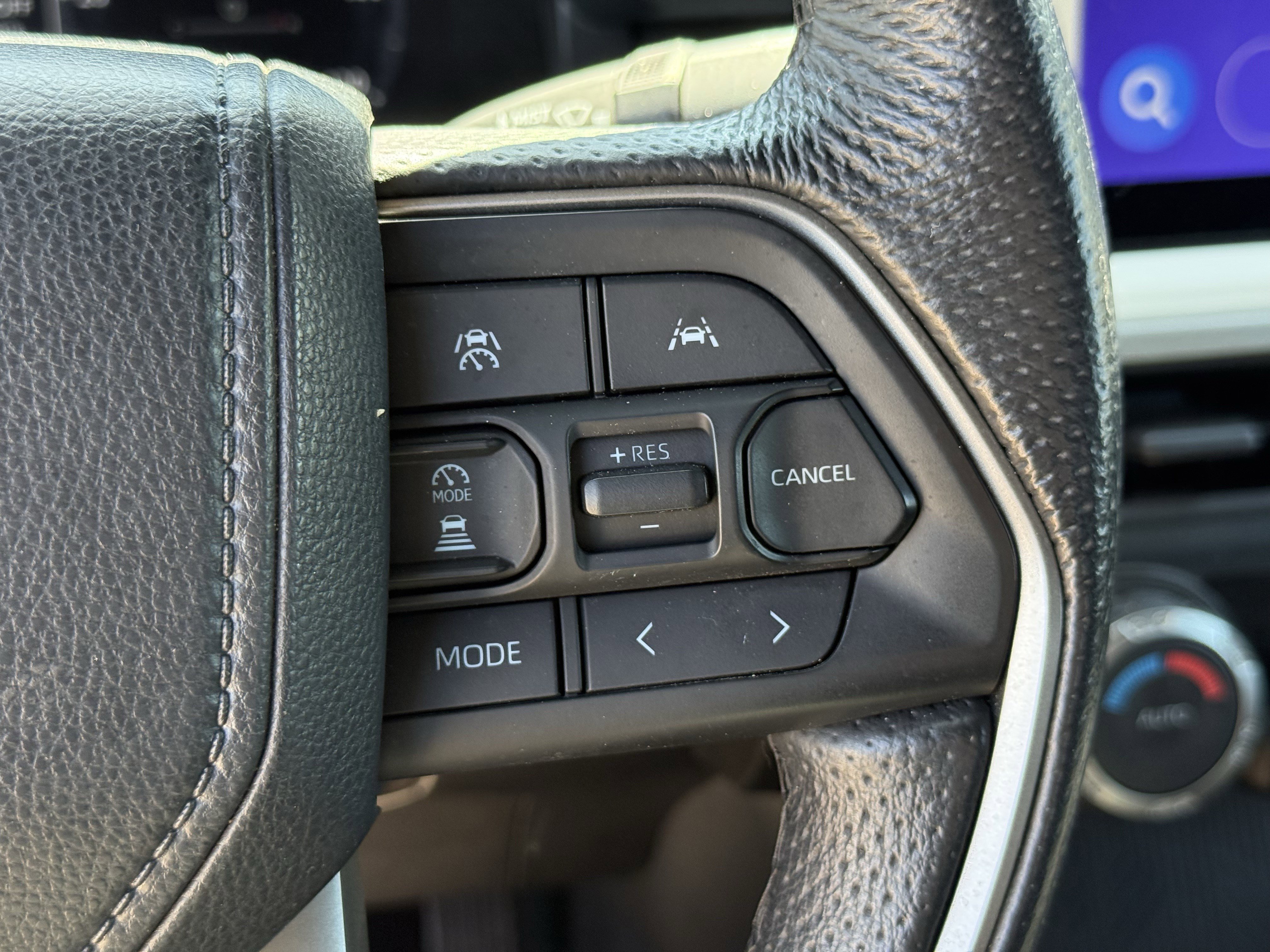 Used 2024 Toyota Tacoma TRD Off-Road image 17