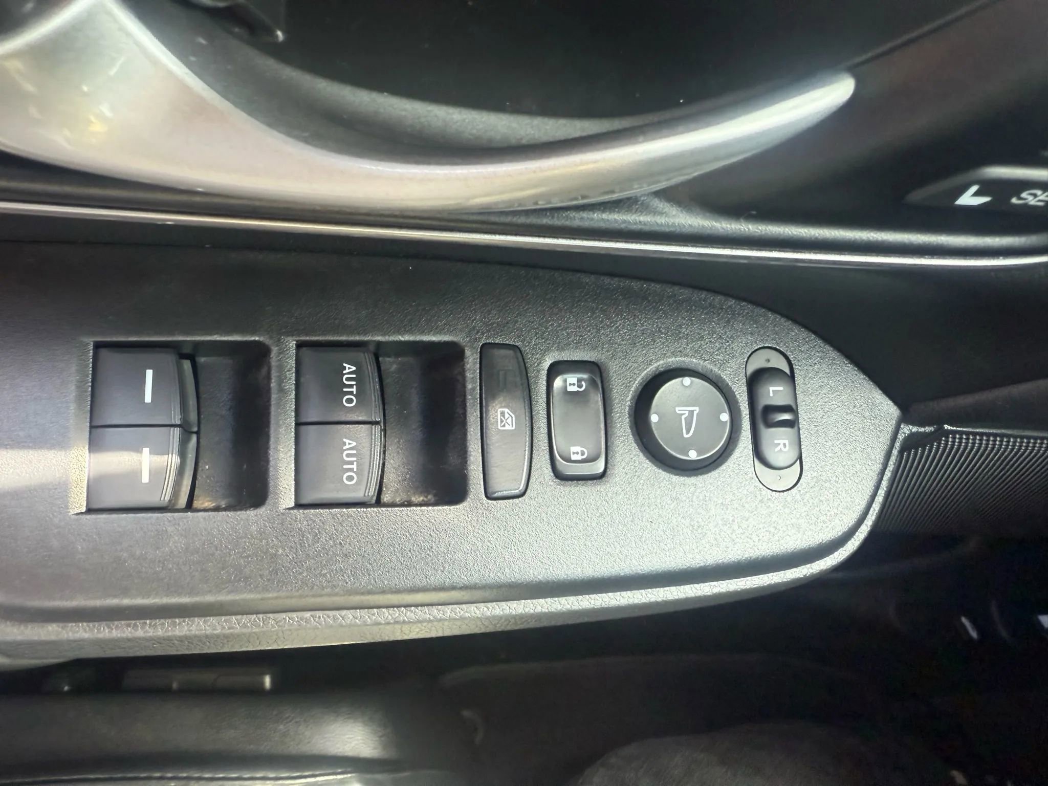 Used 2022 Honda CR-V EX-L image 22