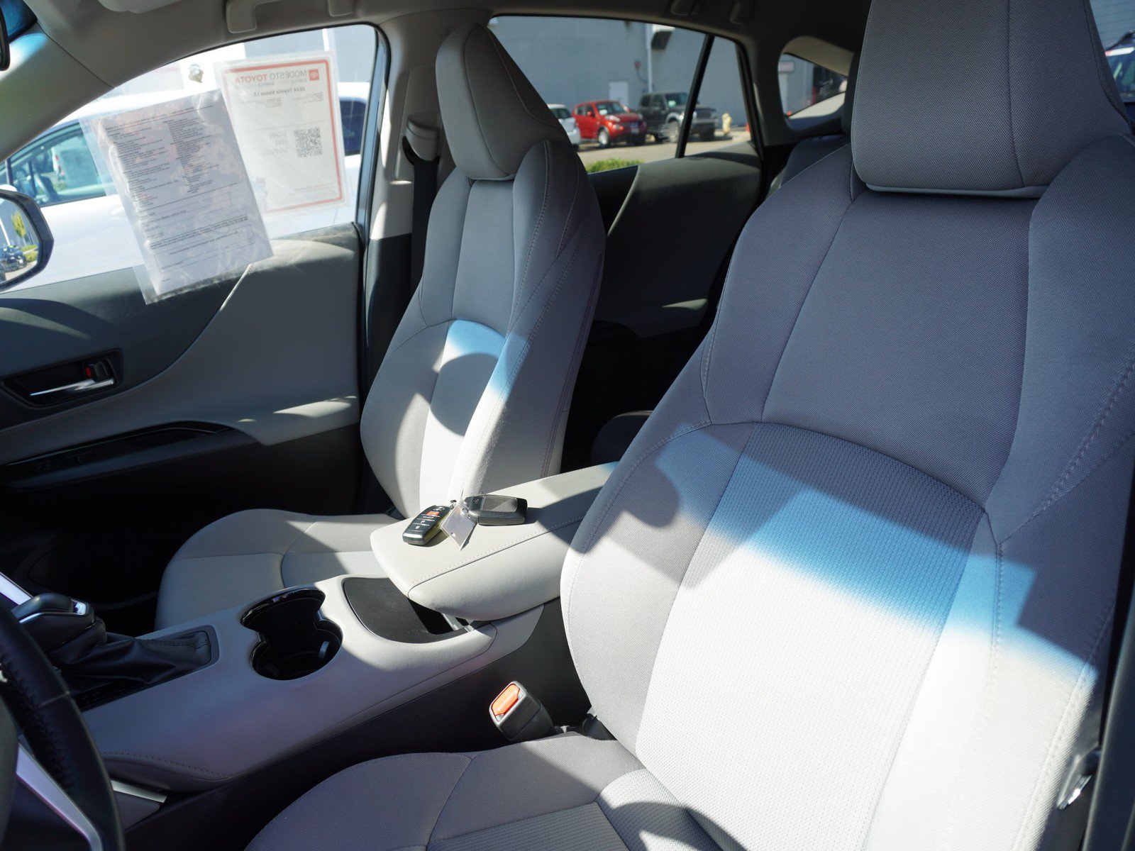 Used 2024 Toyota Venza LE AWD/4WD image 20