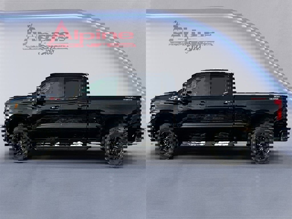 Used 2020 Chevrolet Silverado 1500 LT Trail Boss w/ Midnight Edition image 2