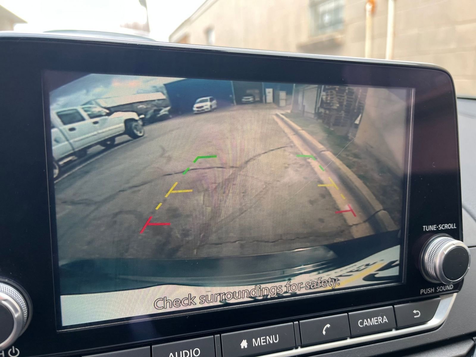 Used 2025 Nissan Altima 2.5 SV image 17