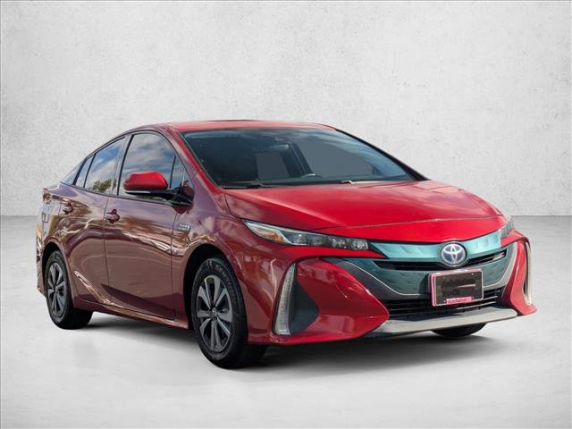 Used 2018 Toyota Prius Prime Premium image 3