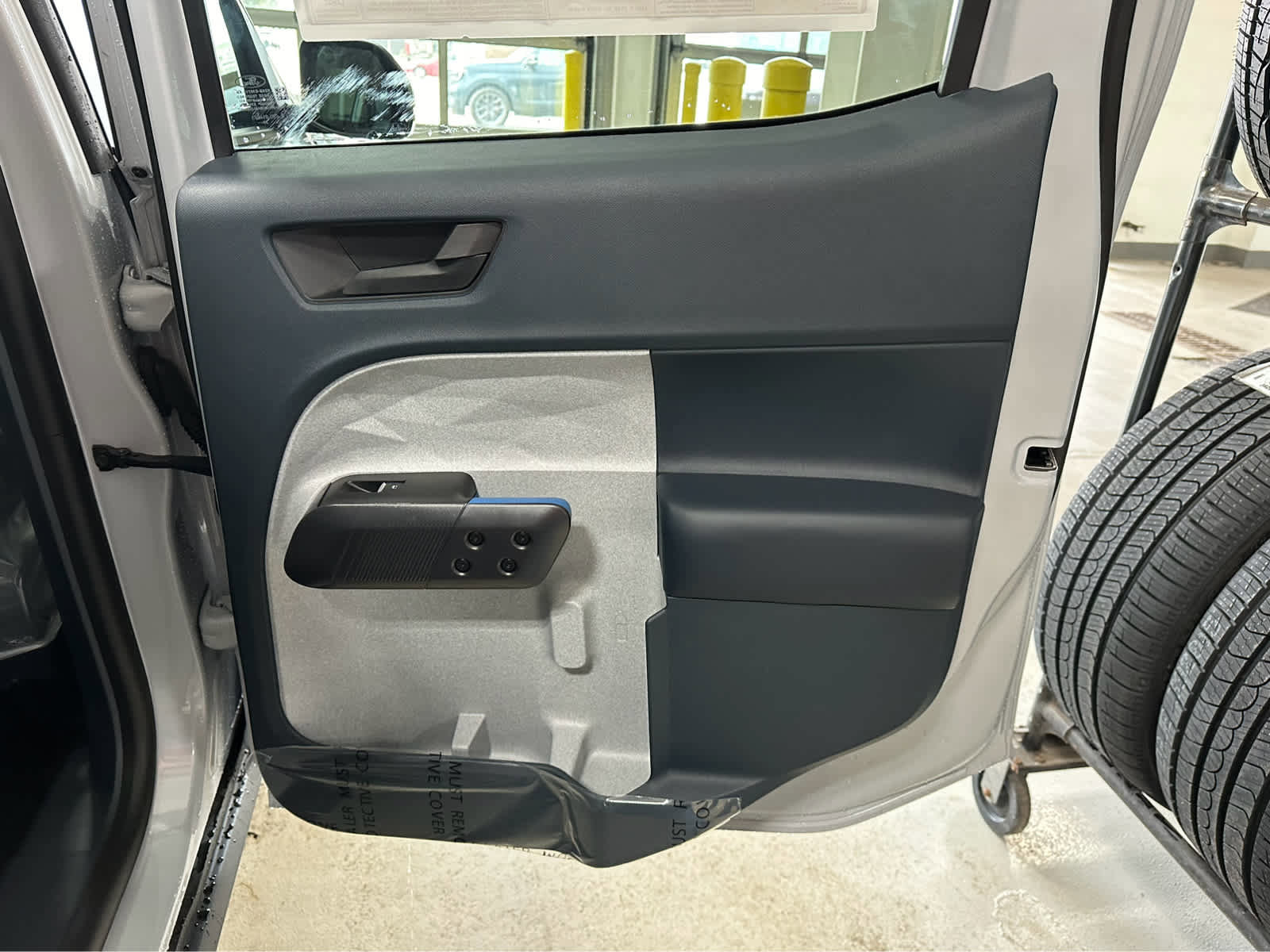 New 2026 Ford Maverick XLT w/ XLT Luxury Package AWD/4WD image 32