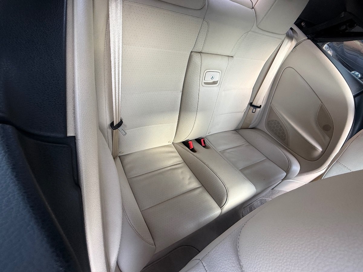 Used 2008 Volkswagen Eos Komfort FWD image 17