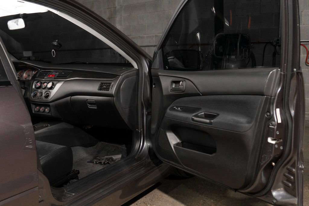 Used 2006 Mitsubishi Lancer Evolution image 25