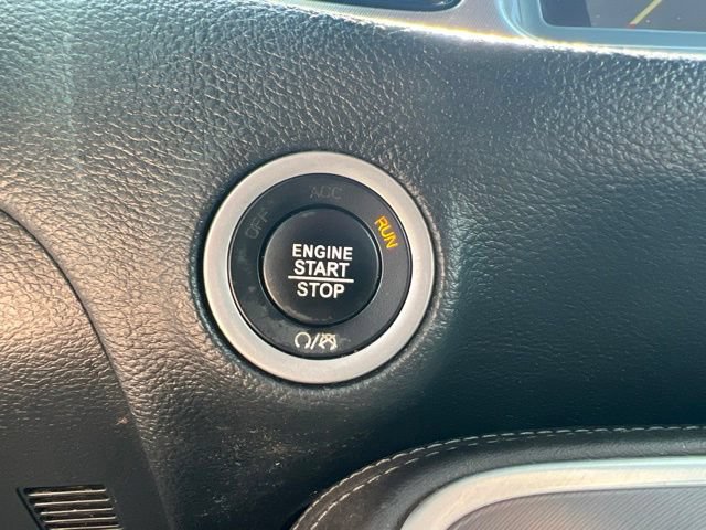 Used 2019 Dodge Challenger R/T w/ Driver Convenience Group RWD image 20