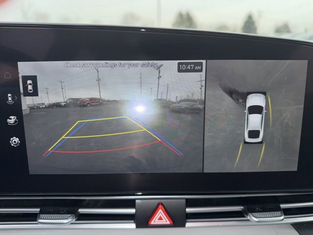 Used 2024 Hyundai Elantra Limited image 17