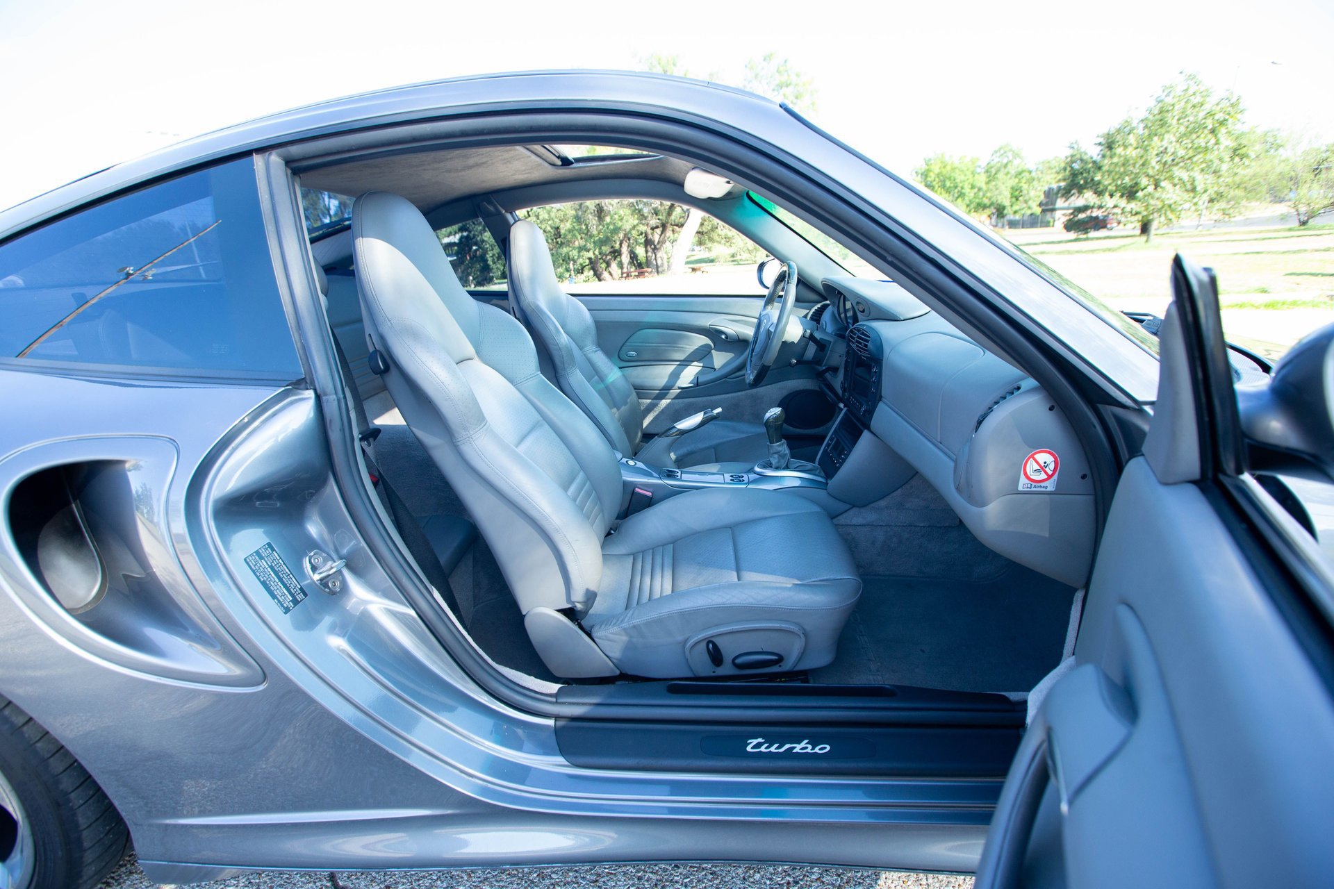 Used 2001 Porsche 911 Turbo image 34