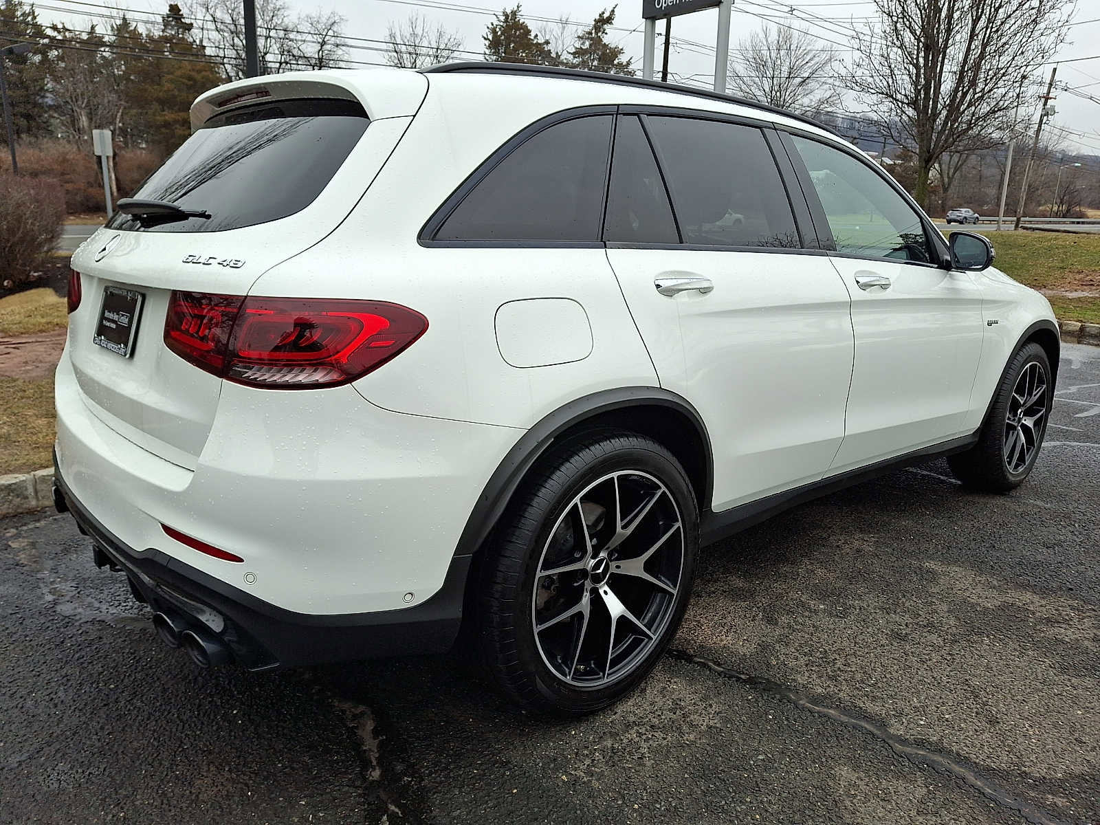 Certified 2021 Mercedes-Benz GLC 43 AMG 4MATIC image 6