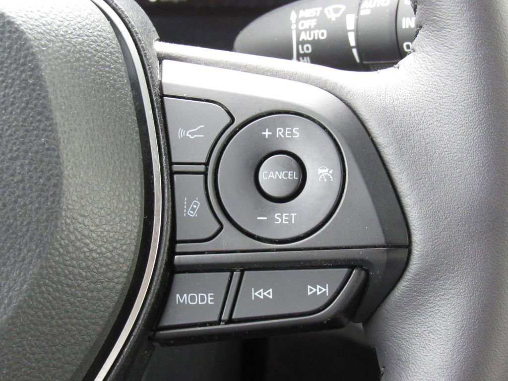 Certified 2025 Toyota RAV4 Limited w/ Advanced Technology Package AWD/4WD image 27