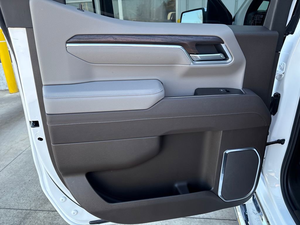New 2026 GMC Sierra 1500 SLT w/ SLT Premium Plus Package image 41