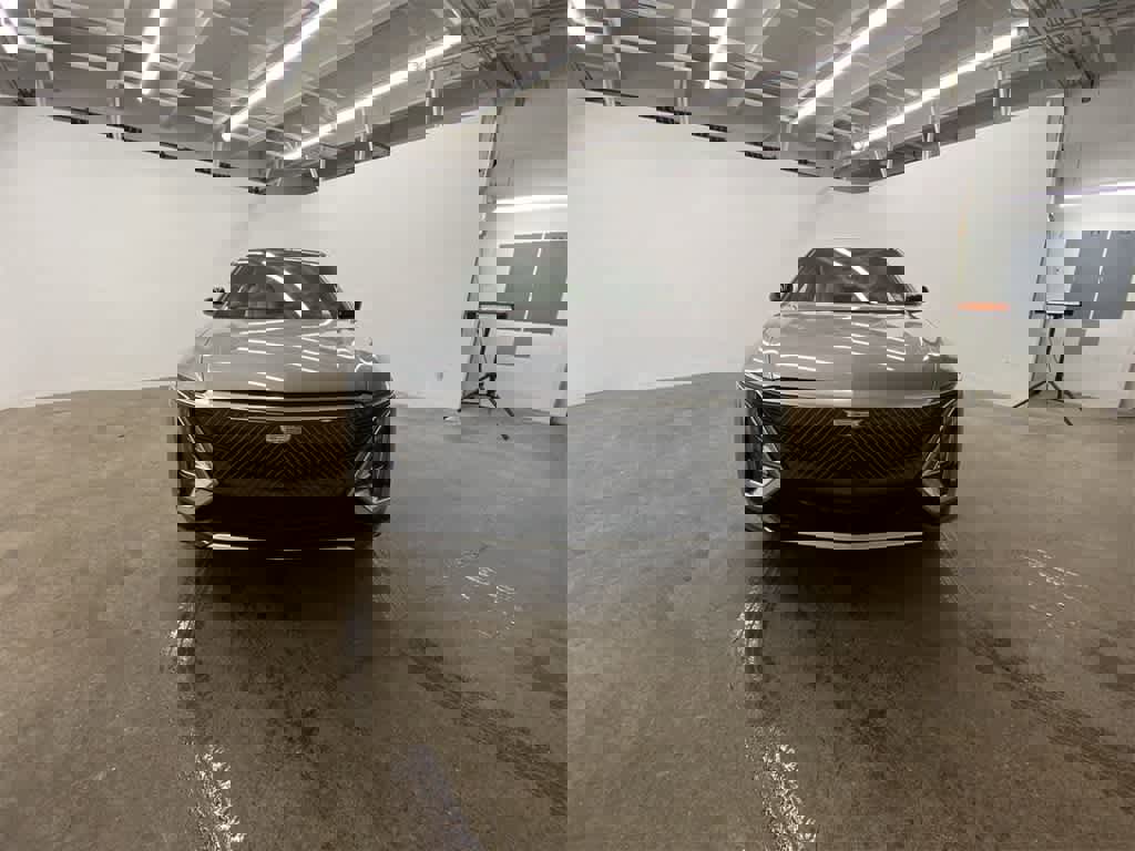 Certified 2025 Cadillac Lyriq Luxury image 9