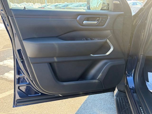 New 2026 Nissan Armada Platinum image 12