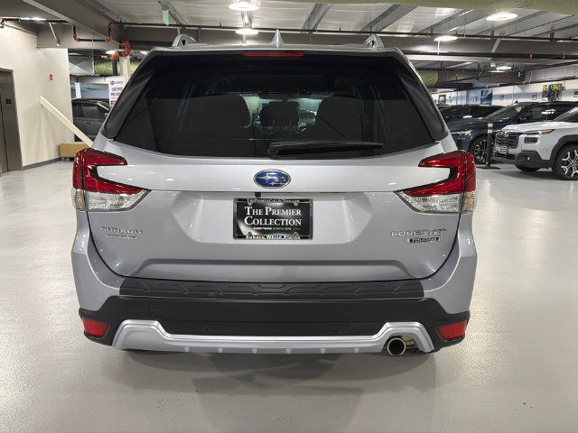Used 2023 Subaru Forester Touring AWD/4WD image 5