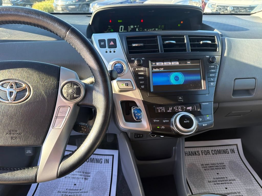 Used 2014 Toyota Prius V Five FWD image 27