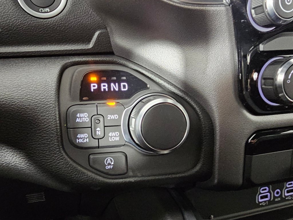 New 2026 RAM 1500 Big Horn w/ Sport Appearance Package AWD/4WD image 32