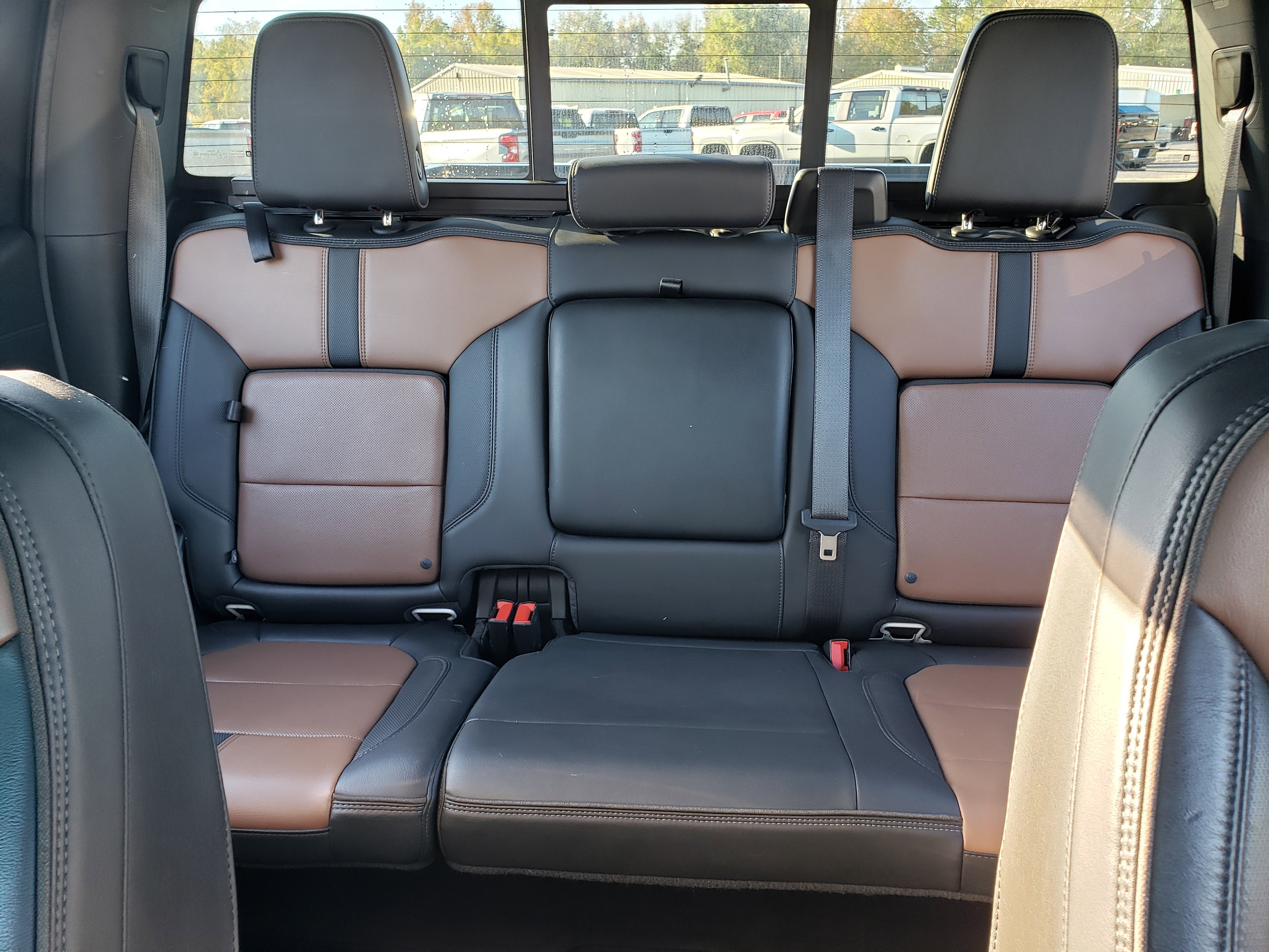 Used 2024 Chevrolet Silverado 1500 High Country w/ Technology Package image 30