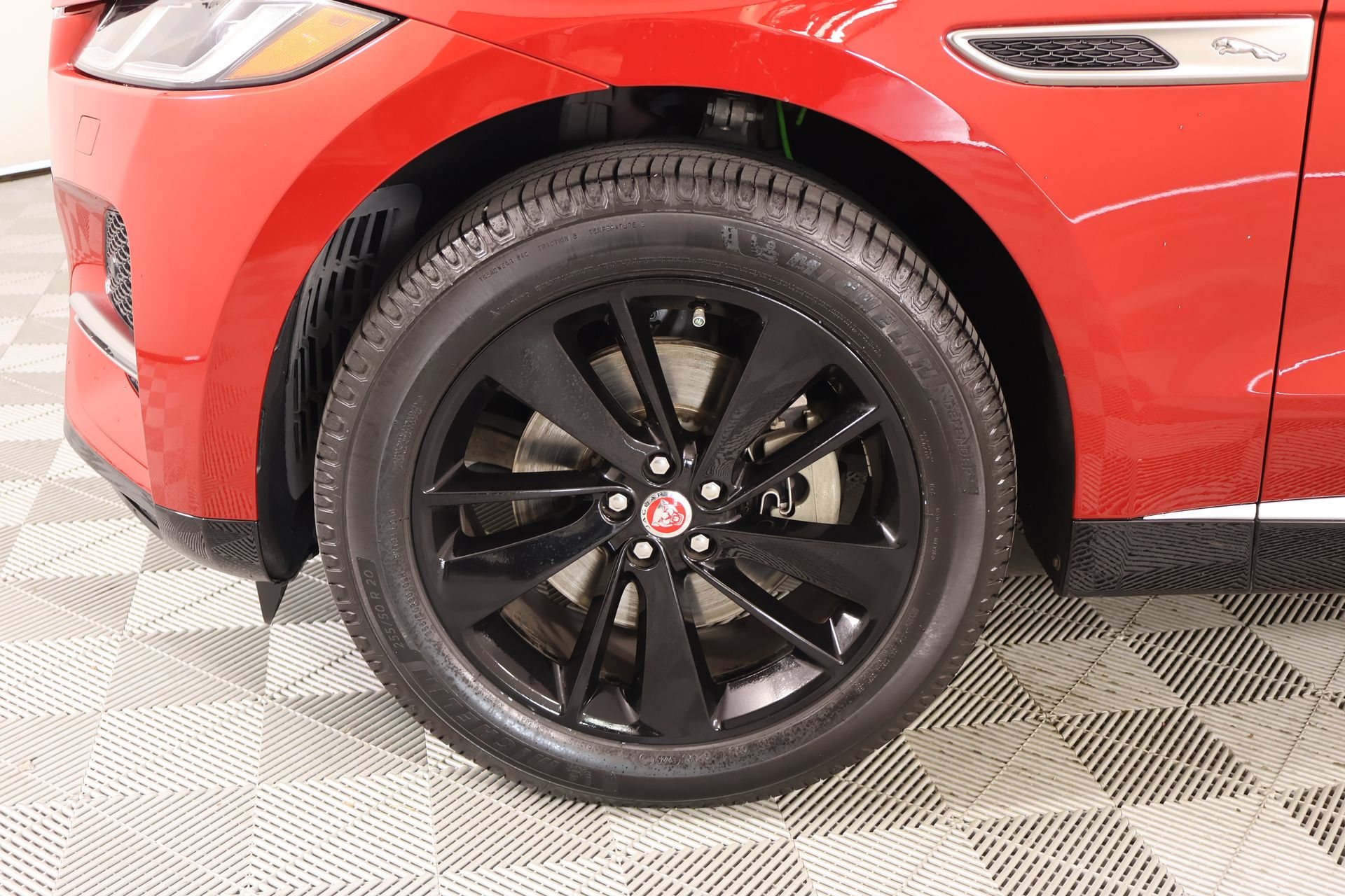 Used 2023 Jaguar F-PACE S AWD/4WD image 18