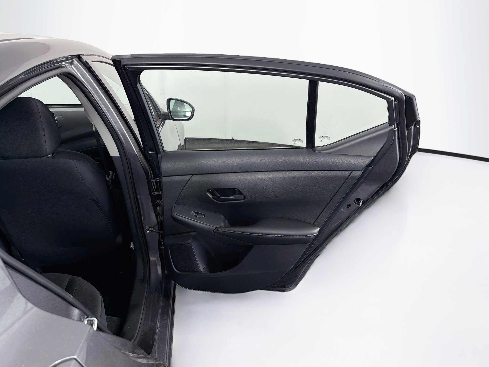 Used 2025 Nissan Sentra S FWD image 29