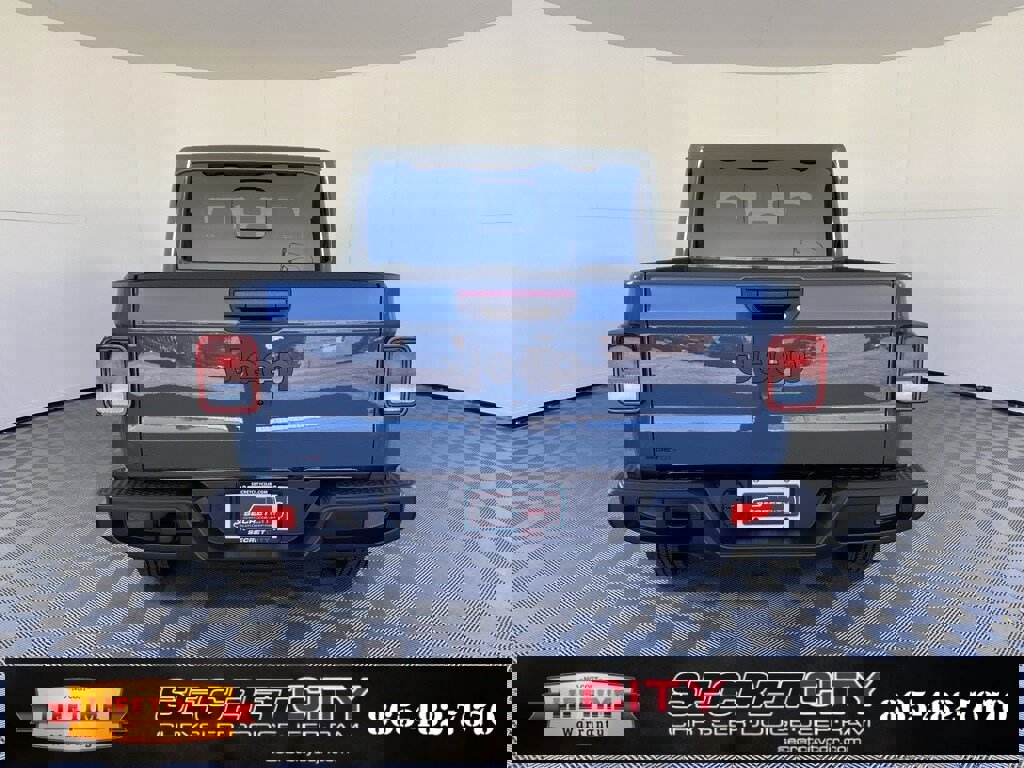 New 2025 Jeep Gladiator Sport image 6