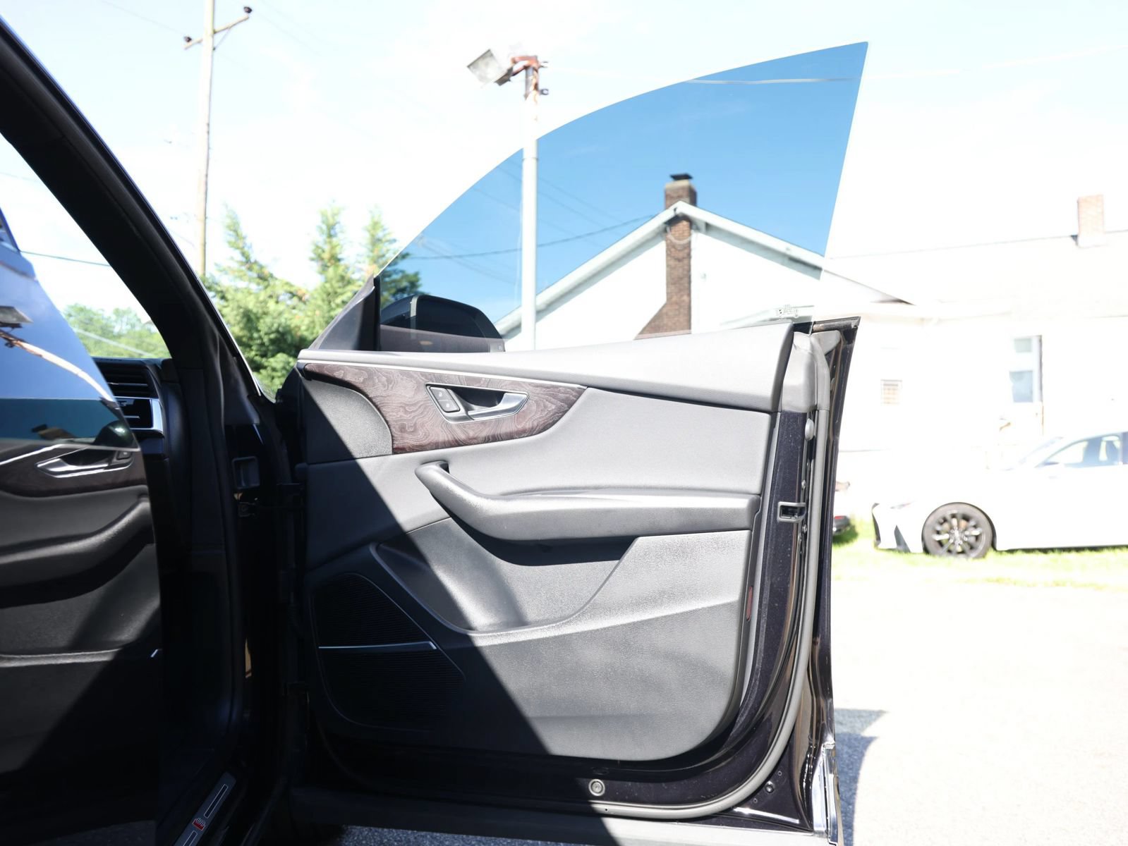 Used 2021 Audi Q8 Premium Plus w/ Premium Plus Package AWD/4WD image 39