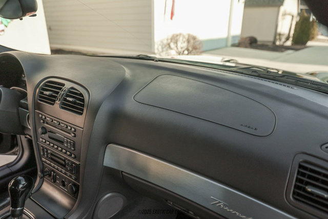Used 2002 Ford Thunderbird Deluxe image 56