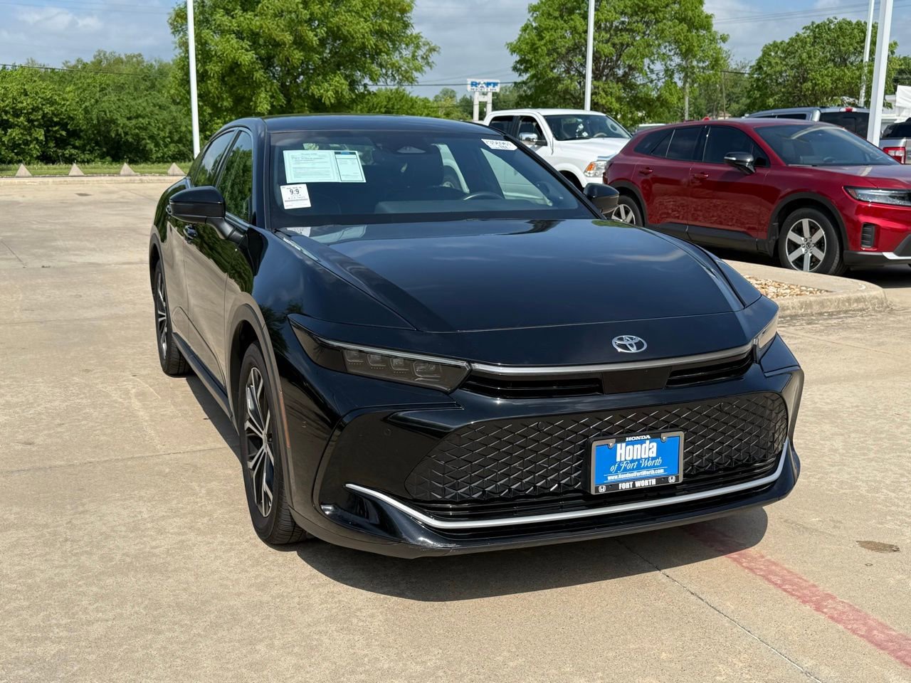 Used 2024 Toyota Crown Limited image 7