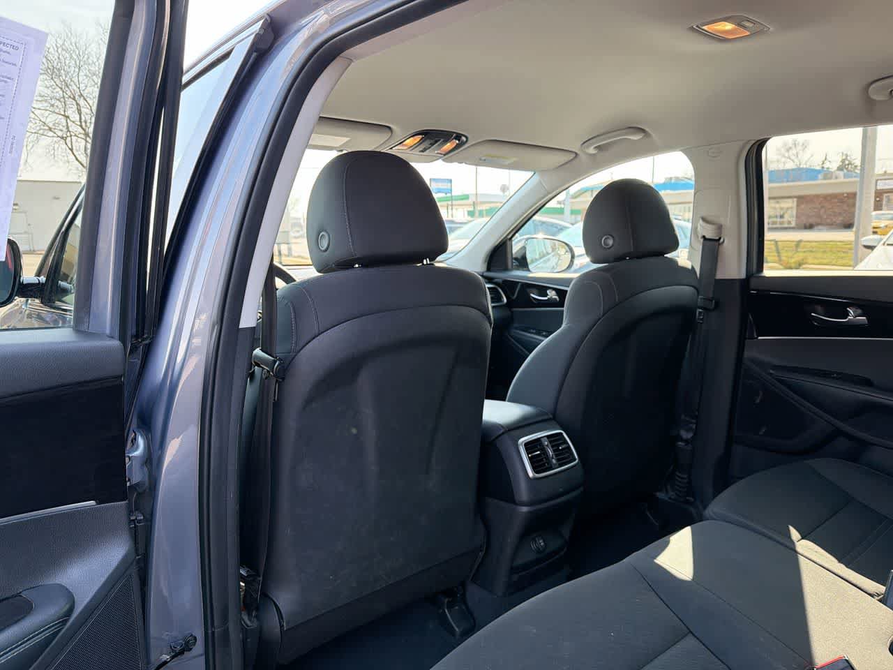 Used 2020 Kia Sorento L FWD image 24