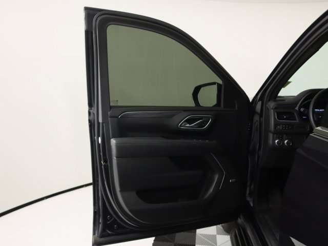 Used 2023 GMC Yukon SLT w/ SLT Luxury Package AWD/4WD image 10