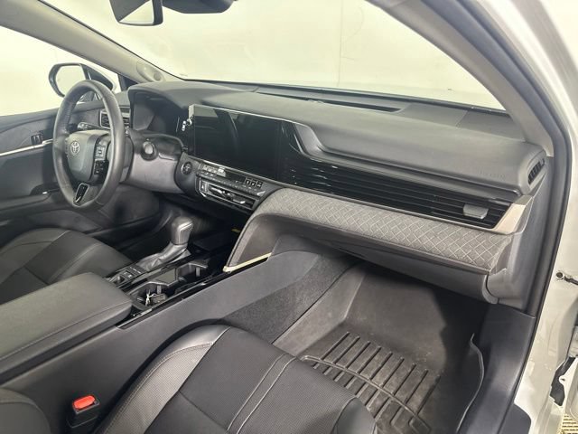 Used 2025 Toyota Camry XLE w/ Premium Plus Package AWD/4WD image 27